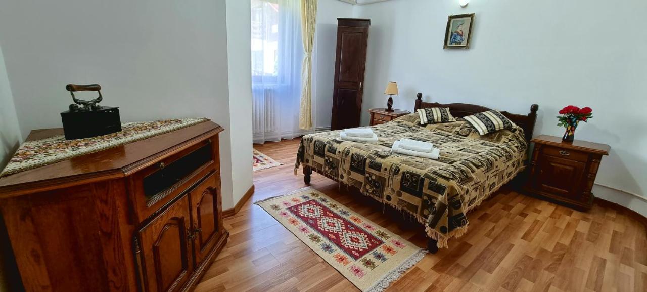 Pensiunea Miraj Polovragi Bagian luar foto