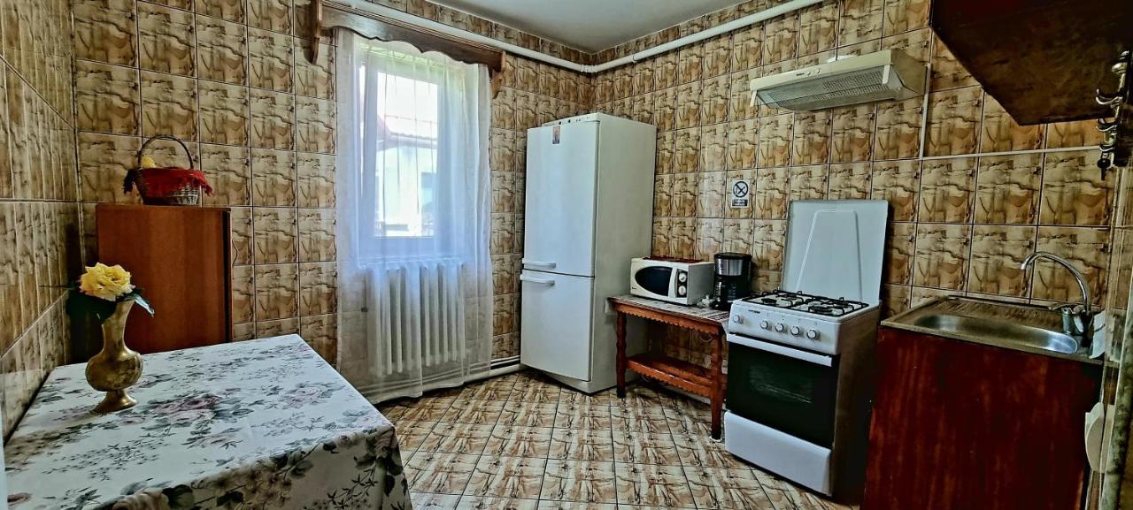 Pensiunea Miraj Polovragi Bagian luar foto