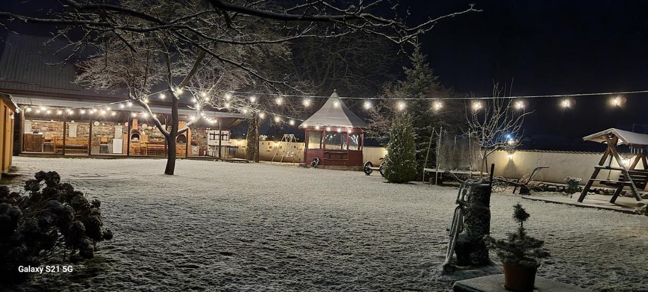 Pensiunea Miraj Polovragi Bagian luar foto